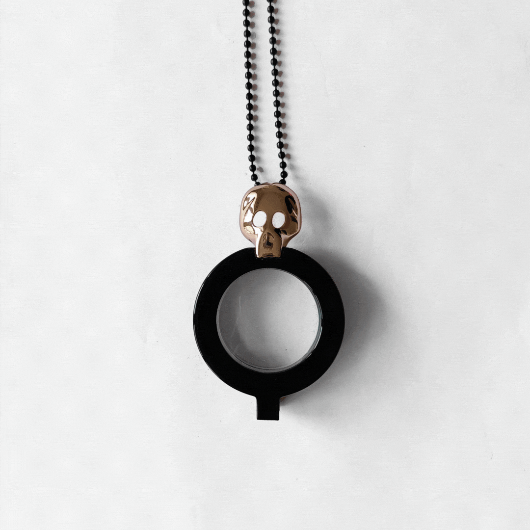PENDANT GLASSES BLACK SKULL – FLIPPAN'LOOK - Main Image