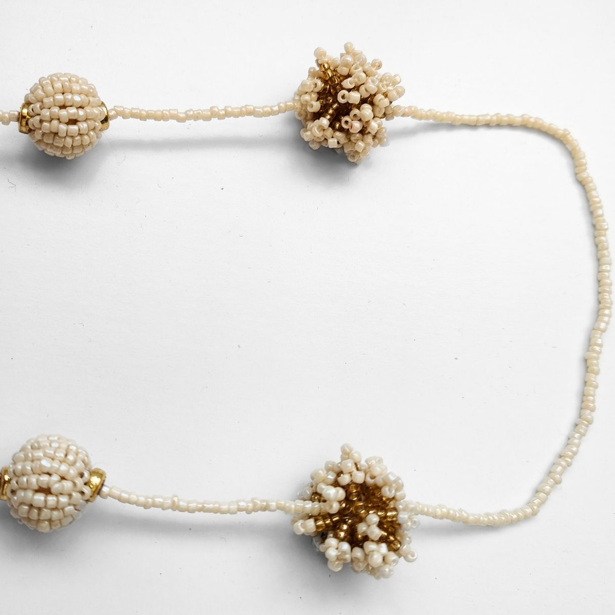 COLLAR BEIGE GRANDE