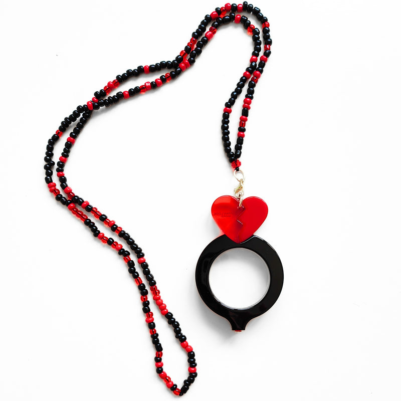 COLGANTE-GAFAS CORAZON PARTÍO ROJO - EDICIÓN 15 AÑOS