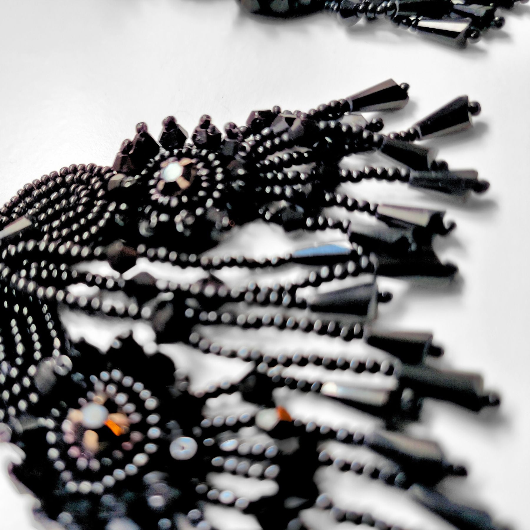 FRIDA BLACK EARRINGS