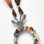 PENDANT-GLASSEES BEIGE GAZELLE