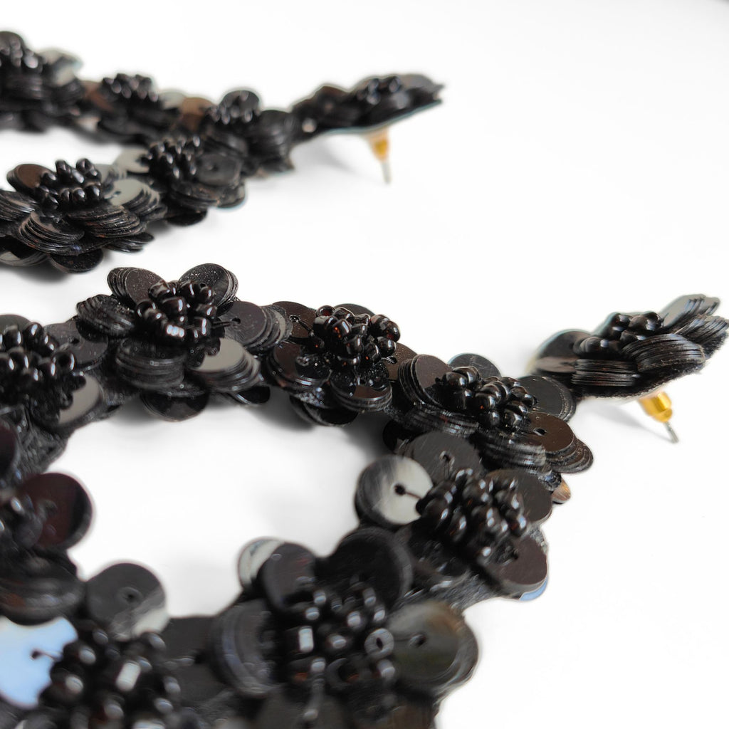 GOYA BLACK EARRINGS